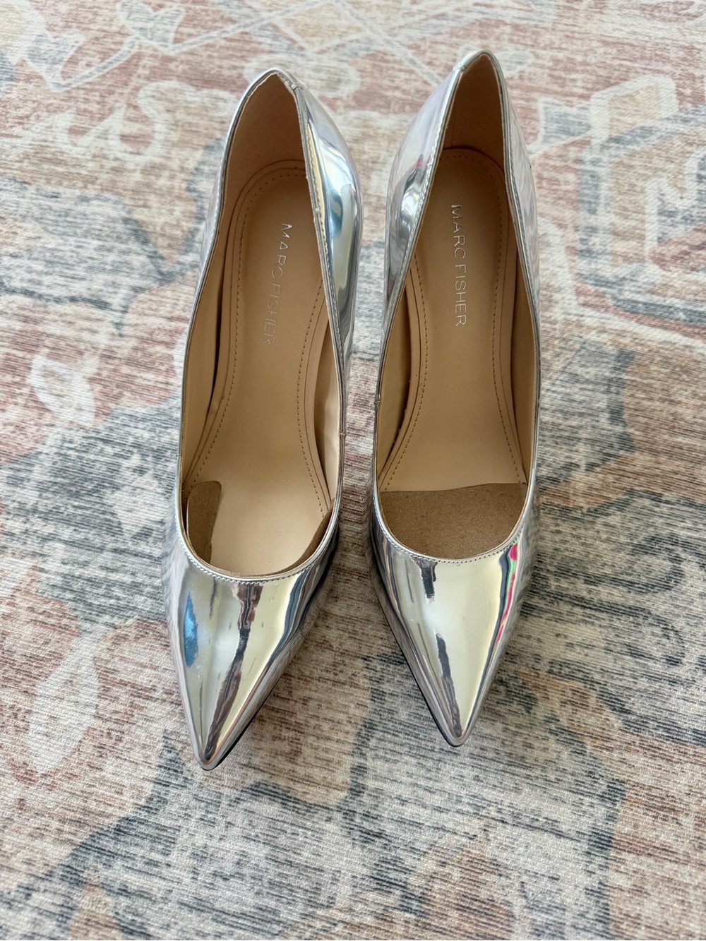 Marc Fisher Metallic Silver Pointed Toe Pumps 4in heel